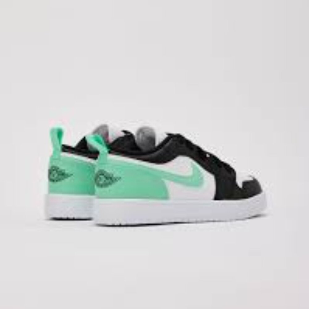 Nike Air Jorden's teal and black nike sneakers DR9748 girls size 1Y - Picture 3 of 11